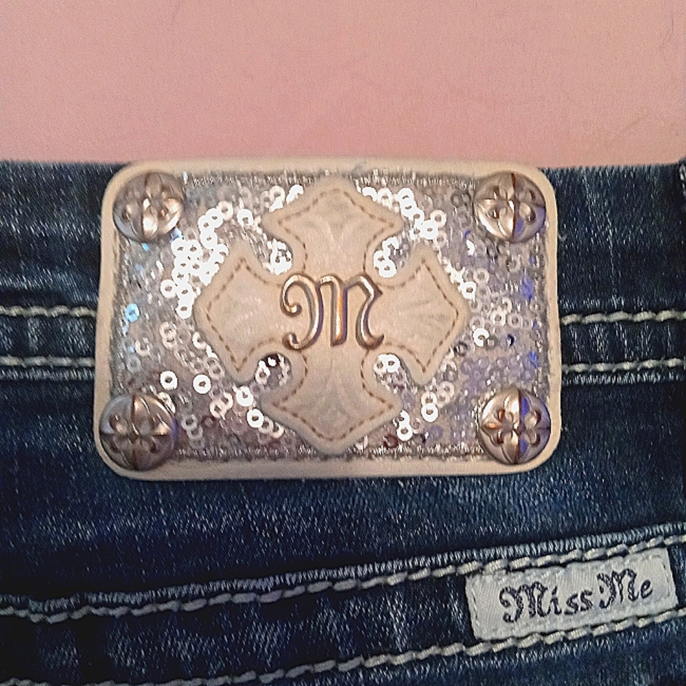 MISS ME Rhinestone & Studded Shorts - Picture 2 of 6